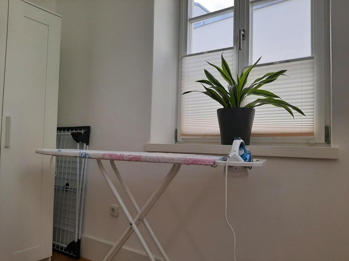 Apartment 4-6 Personen I 80Qm I Altstadt I Dachterasse I Parkplatz Straubing Exterior foto